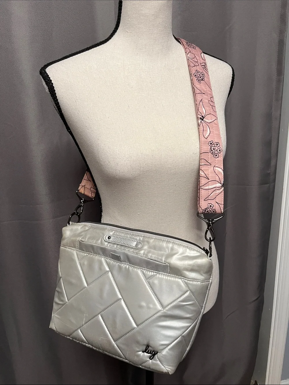 lug Silver Quilted Crossbody with Pink Floral Strap